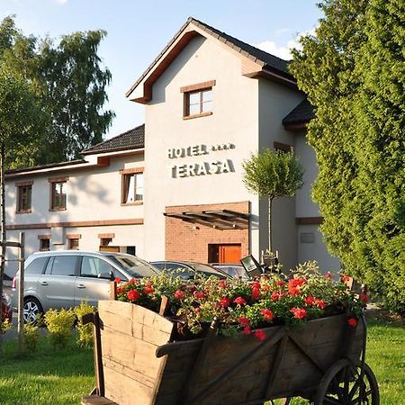 Hotel Terasa Frydek-Mistek Bagian luar foto