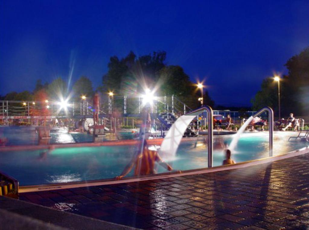 Hotel Terasa Frydek-Mistek Bagian luar foto