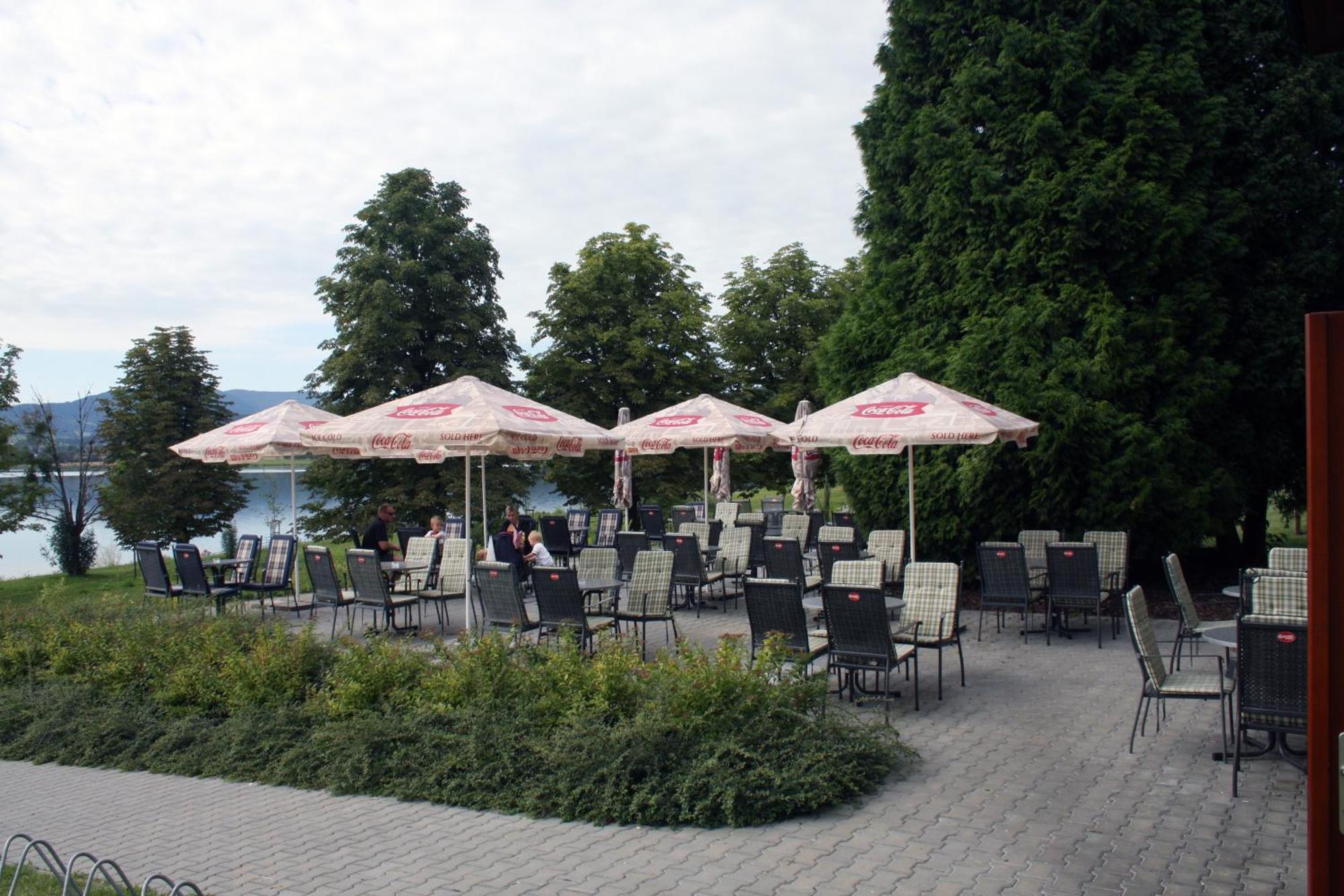 Hotel Terasa Frydek-Mistek Bagian luar foto