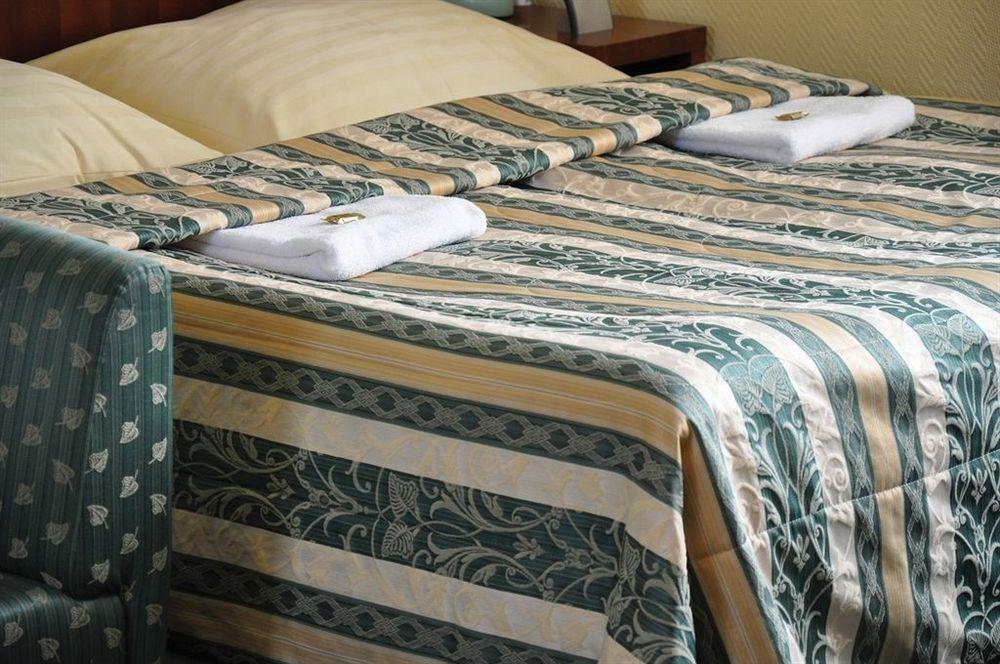 Hotel Terasa Frydek-Mistek Bagian luar foto
