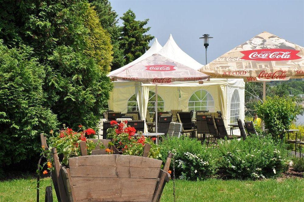 Hotel Terasa Frydek-Mistek Bagian luar foto
